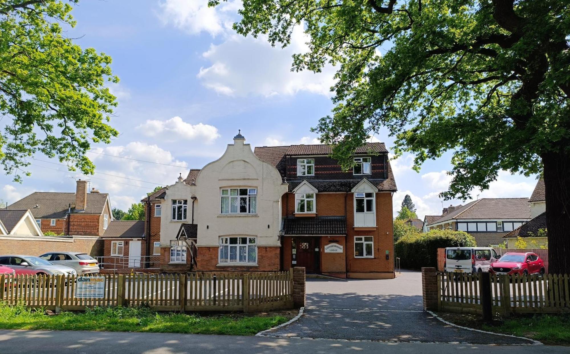 Gainsborough Lodge Horley Exterior foto